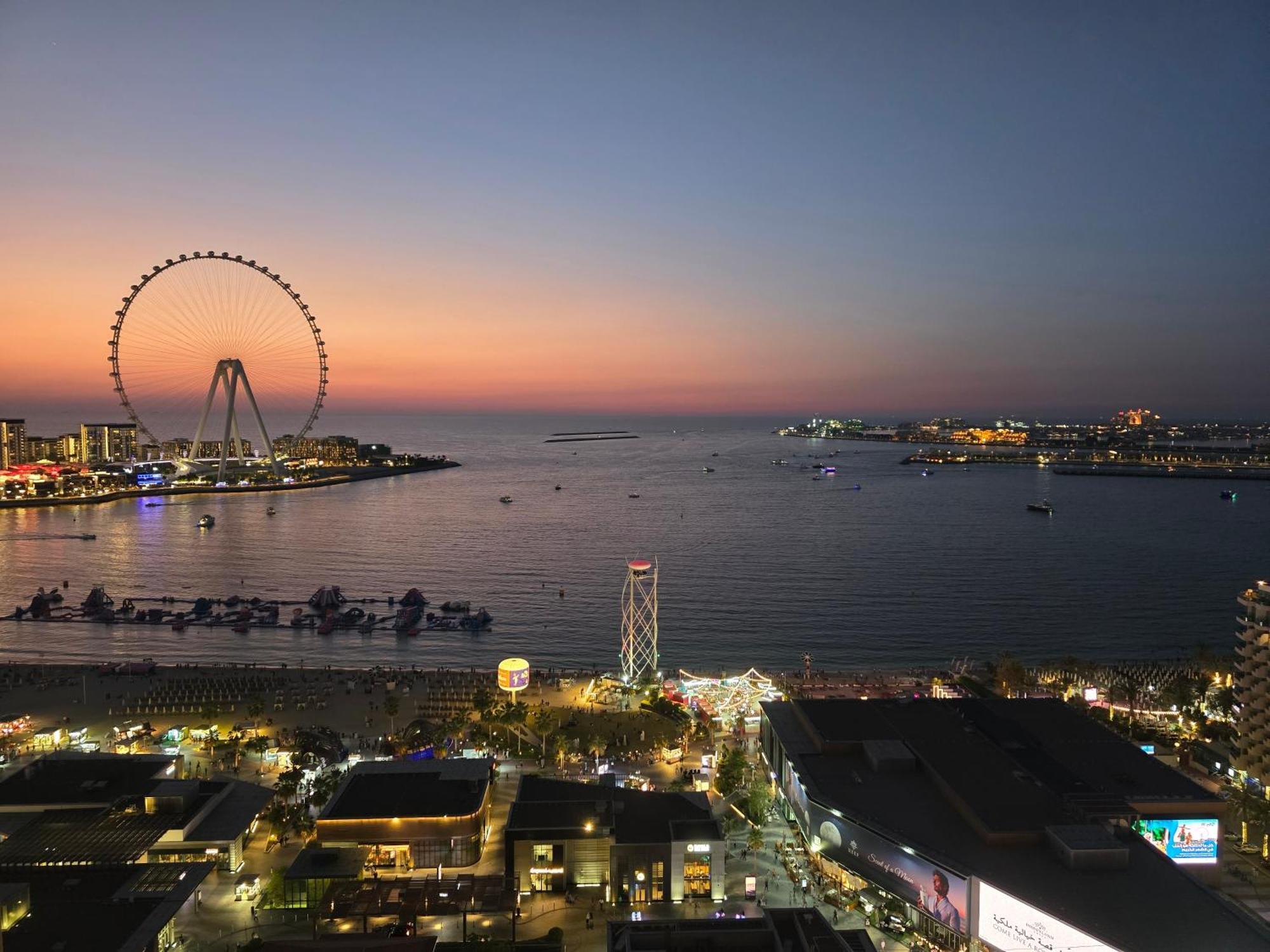 1 World Beach Property, Jbr, Award Winning Hostel, Coliving, Near Metro Dubai Exterior photo